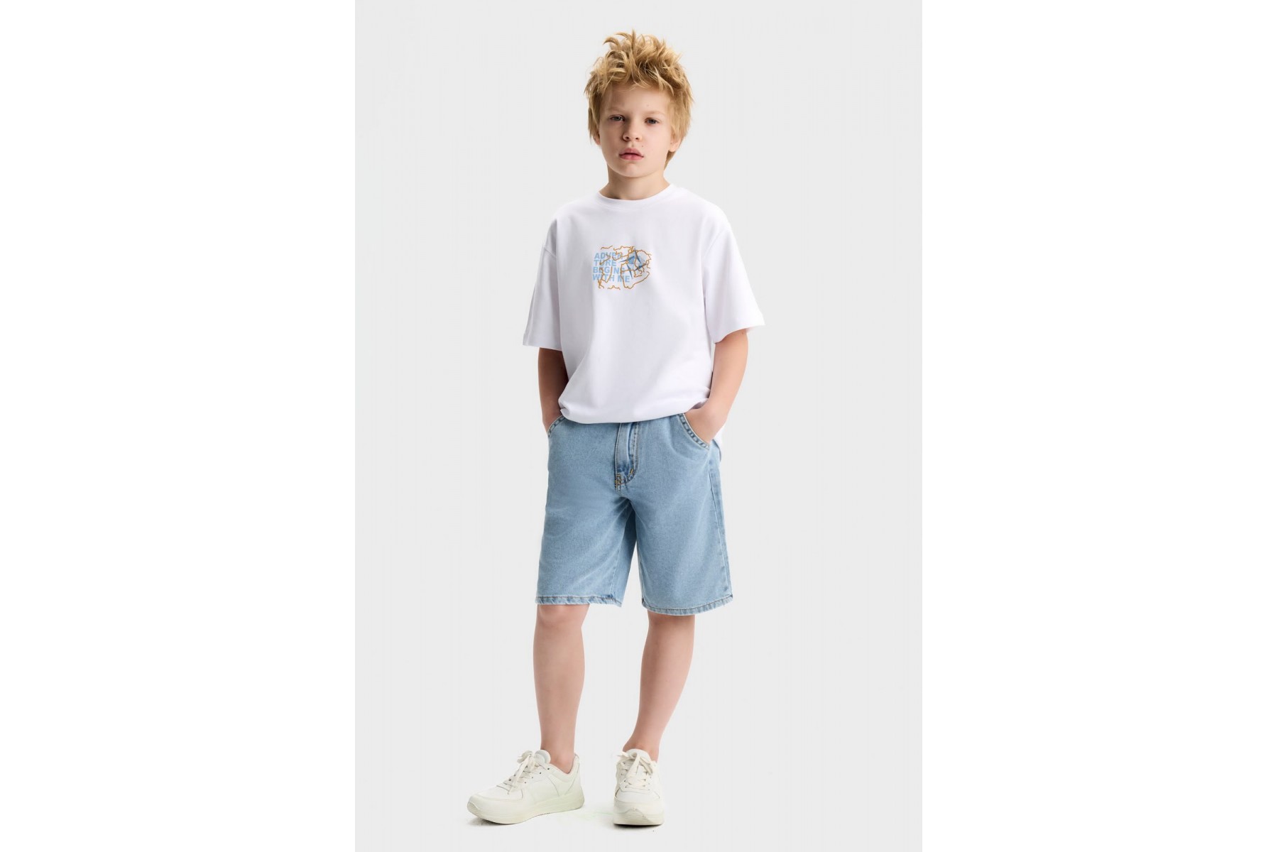 ADVENTURE TSHIRT 
