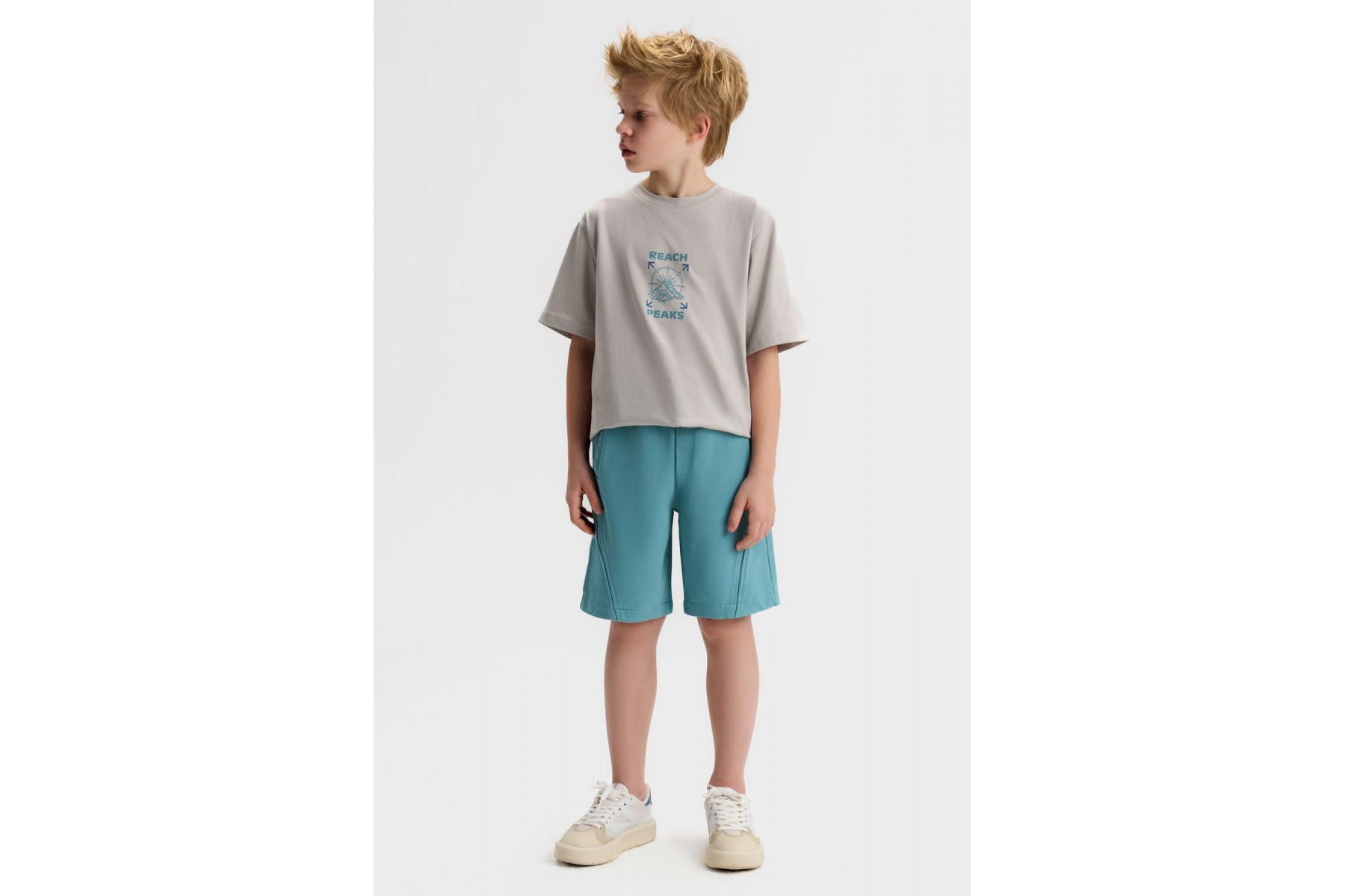PEACK TSHIRT 